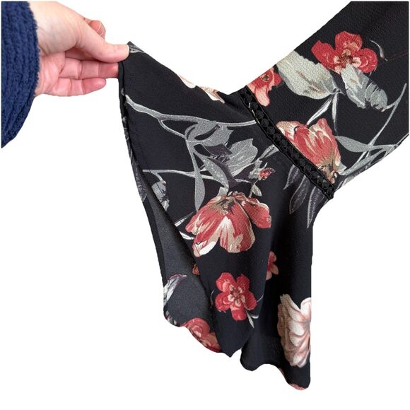 Boohoo Dark Floral Mini Dress Black/Multi tunic Plus Size 2x Witchy Bell Sleeve - Picture 4 of 7